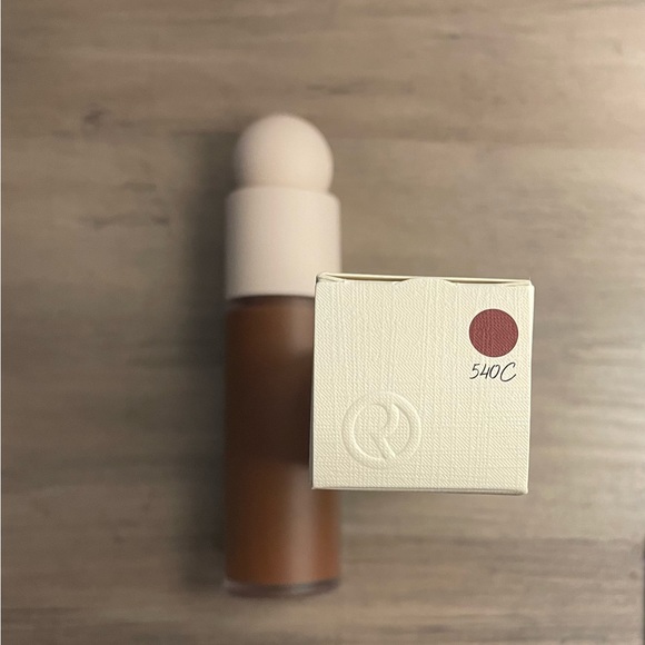 Rare Beauty Liquid touch weightless Foundation color 540c NEW SEALED - Picture 3 of 3